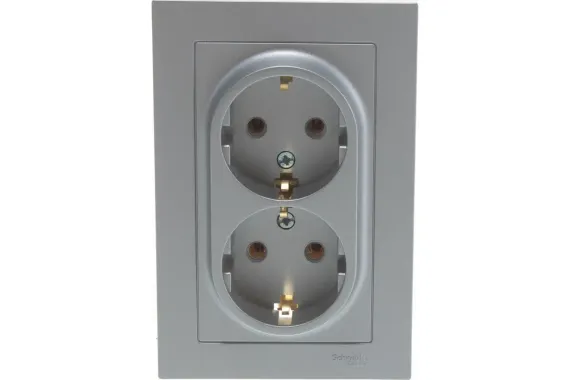 Розетка Systeme Electric ATLASDESIGN с заземлением двойная + рамка алюминий 36441