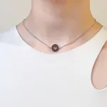 Колье Сердце в круге с вишневым янтарем