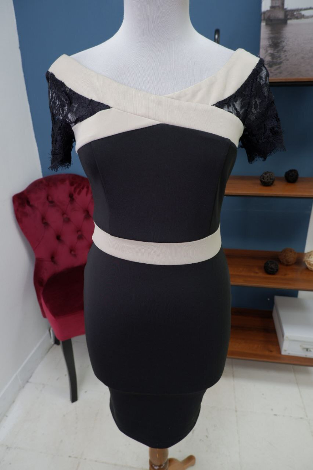 Платье Emamoda комбинированное 44 размер