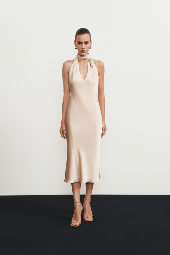 Платье миди из сатина с вырезом