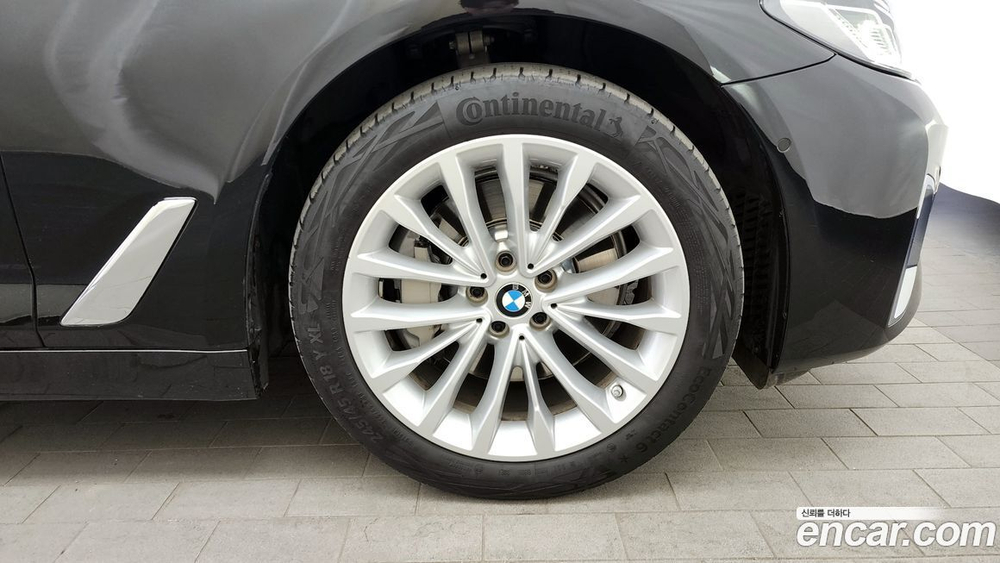 BMW 5 Series (G30) 530i xDrive Luxury (01.2022)