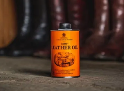 Масло для кожаных изделий Leather Oil Carrs CDM 300ml