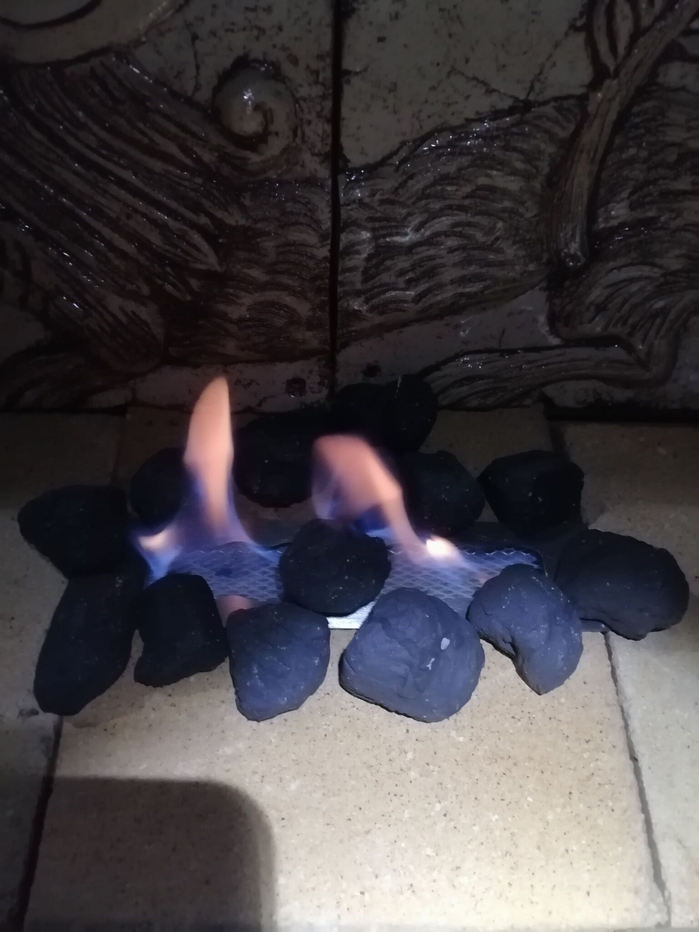 Керамические дровишки, и шишки