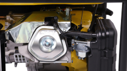 Бензиновый генератор CHAMPION GG6500-3