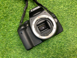Canon 550D Kit 18-55mm 3.5-5.6 lll