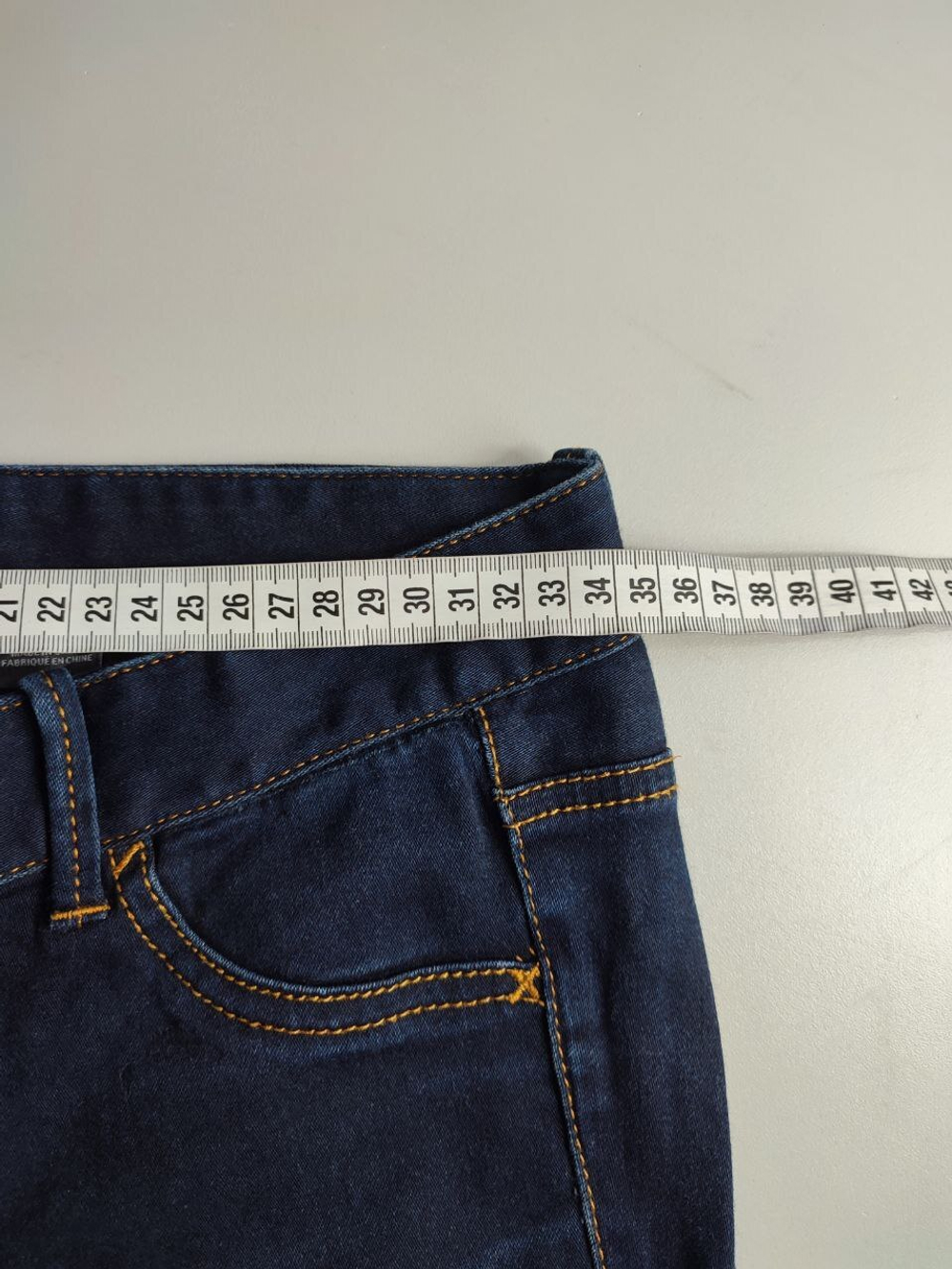 Джинсы Armani Exchange темные 40 размер