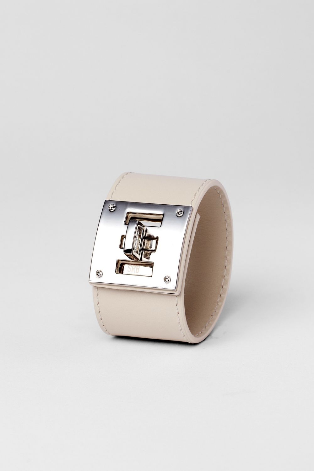 MISTRESS БРАСЛЕТ 14 MILK