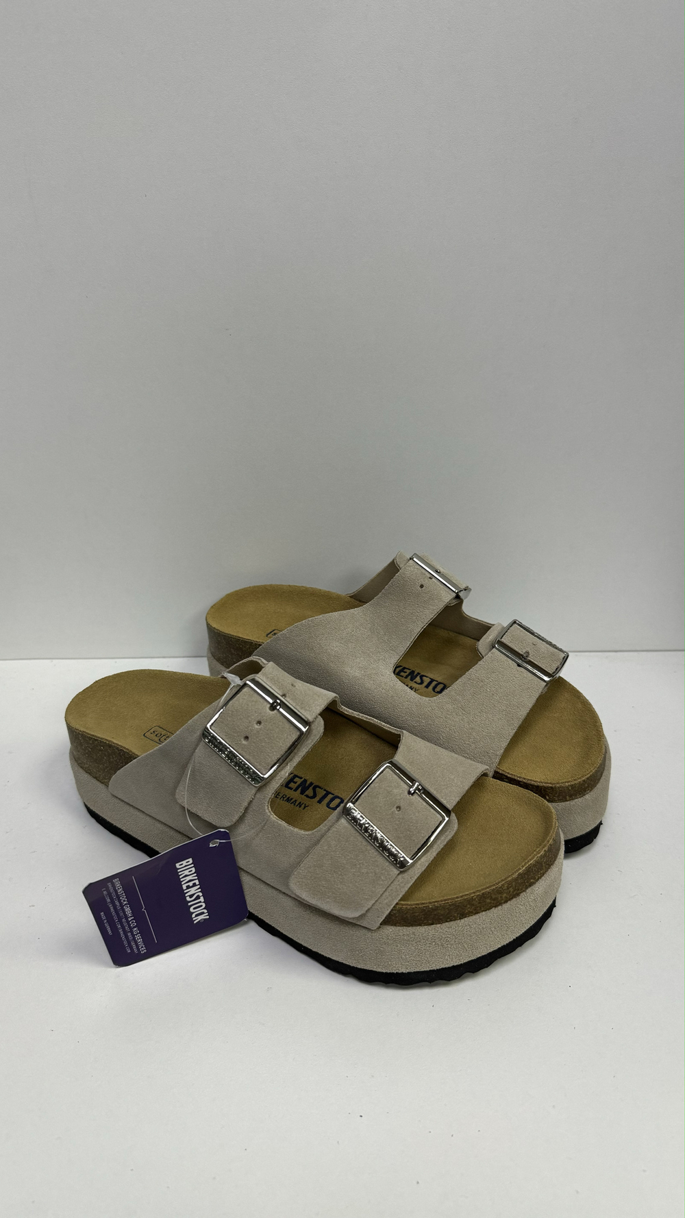 Сабо Birkenstock на утолщенной подошве бежевые