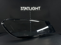 Правое стекло фары Volkswagen Touareg FL NF 2015-2019