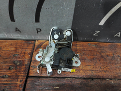 Замок крышки багажника Kia Rio 4 (FB) 17-нв Б/У Оригинал 81230H0030