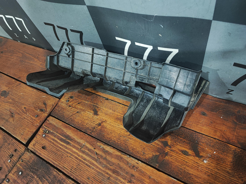 Воздуховод радиатора правый Hyundai Kia Rio 4 (FB), Solaris 2 (HCR) 17-нв Б/У Оригинал 25321h5000