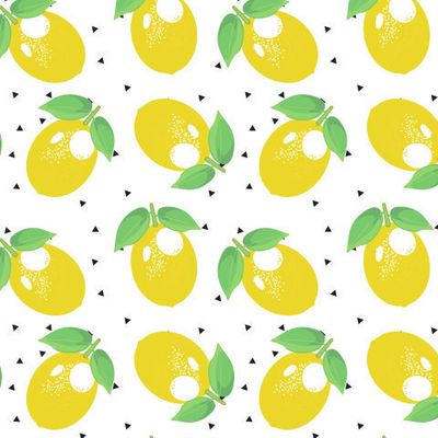Лимонный узор. декоративный фон с красочными летними желтыми лимонами и черными треугольниками. Яркий летний дизайн.