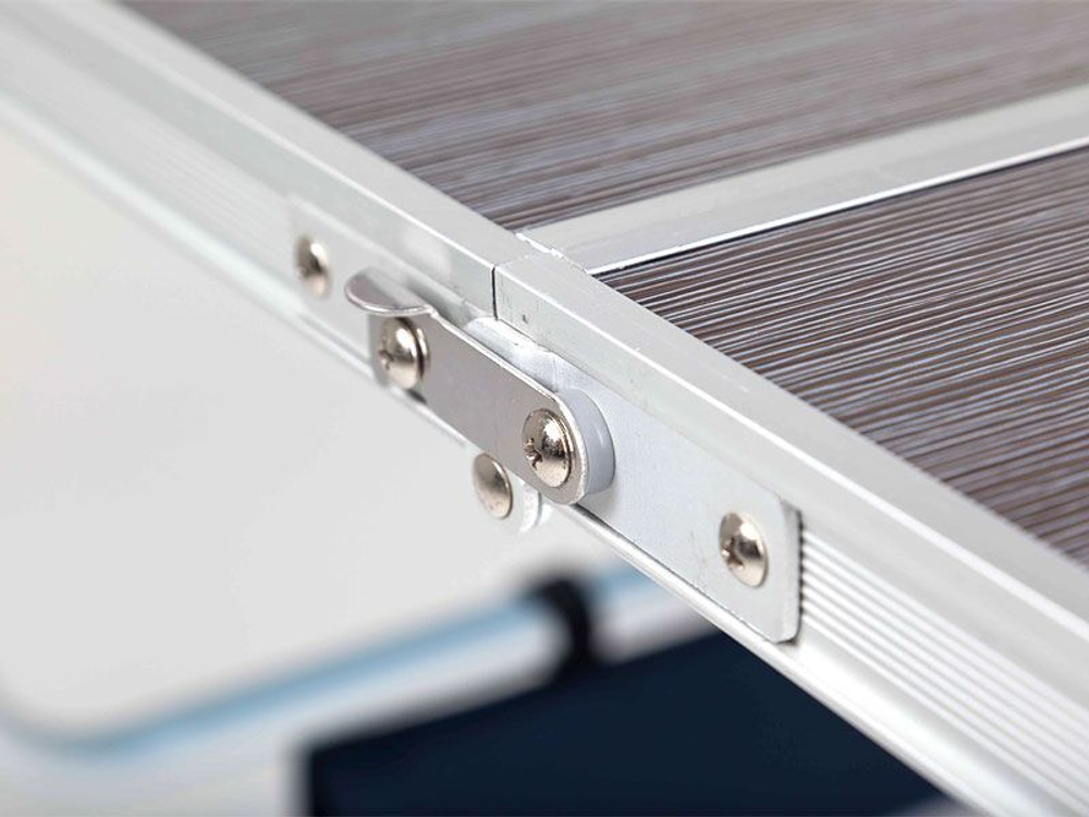 Стол складной Maverick Mobile Case 100,0 Х 70,0 Х 36,0 - 68,0 см. (с регулировкой по высоте).