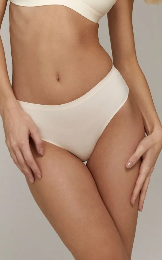 AMINA CREME Трусы бразильяно