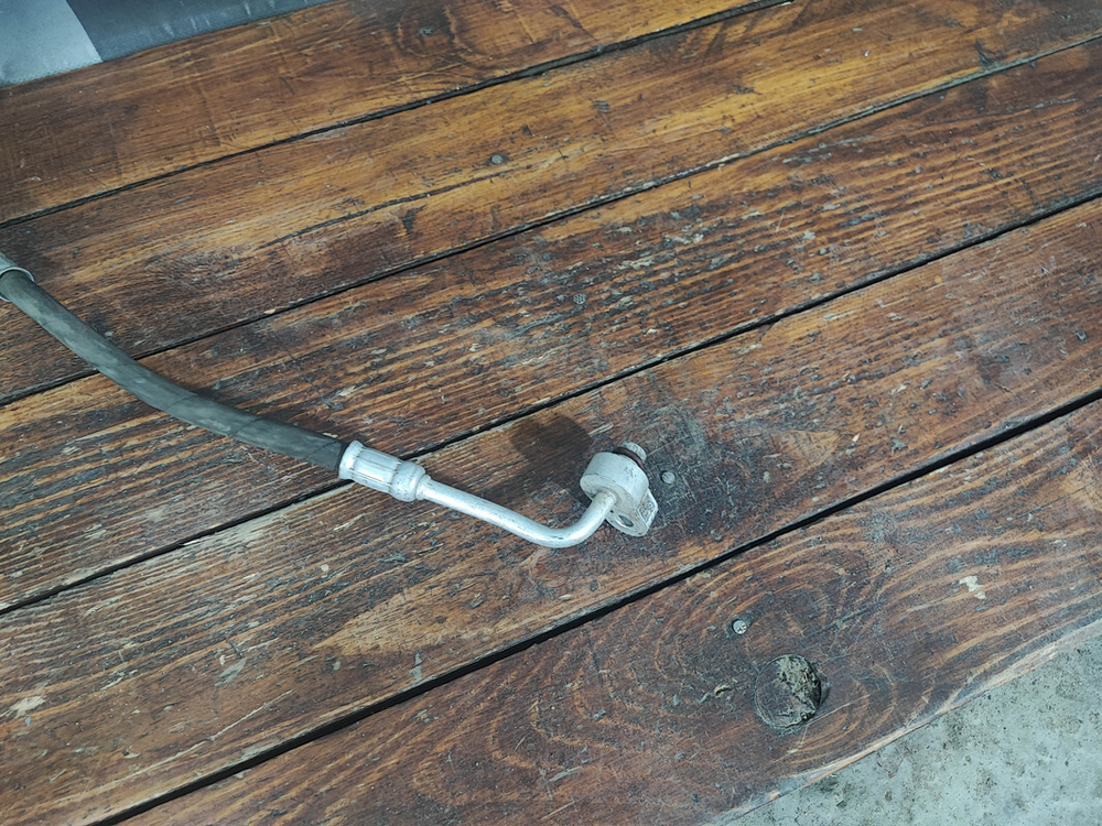 Трубка кондиционера Volkswagen Polo 6  Б/У Оригинал 6C0820741AC