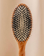 La Bonne Brosse Массажная расческа для волос N 03 Essential Sensitive Scalp Brush - Creamy White