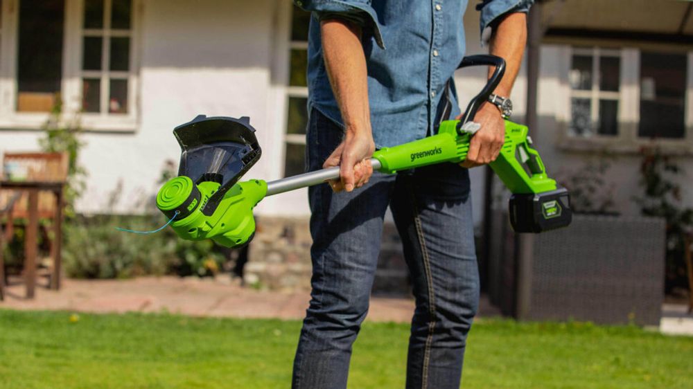 Аккумуляторный триммер Greenworks G24LT28K2, 24v, (2107107UA), 28 см, АКБ 2 А·ч и ЗУ