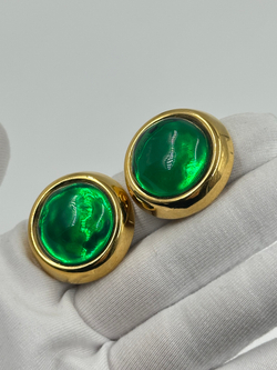 Клипсы с зелёными кабошонами Oscar de la Renta