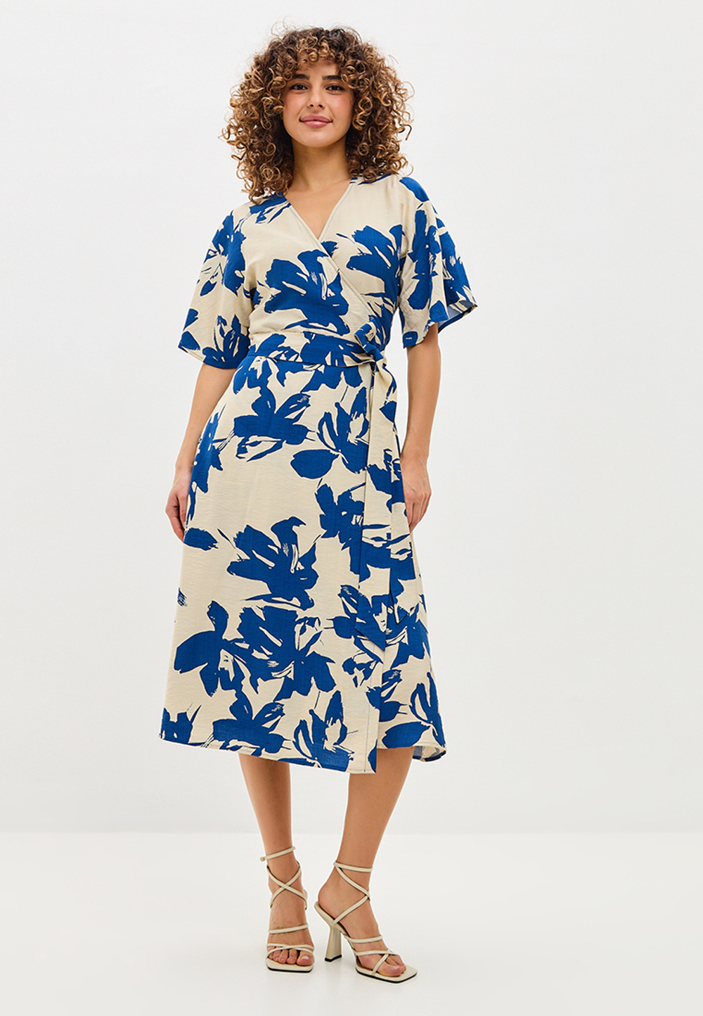 Платье на запах 