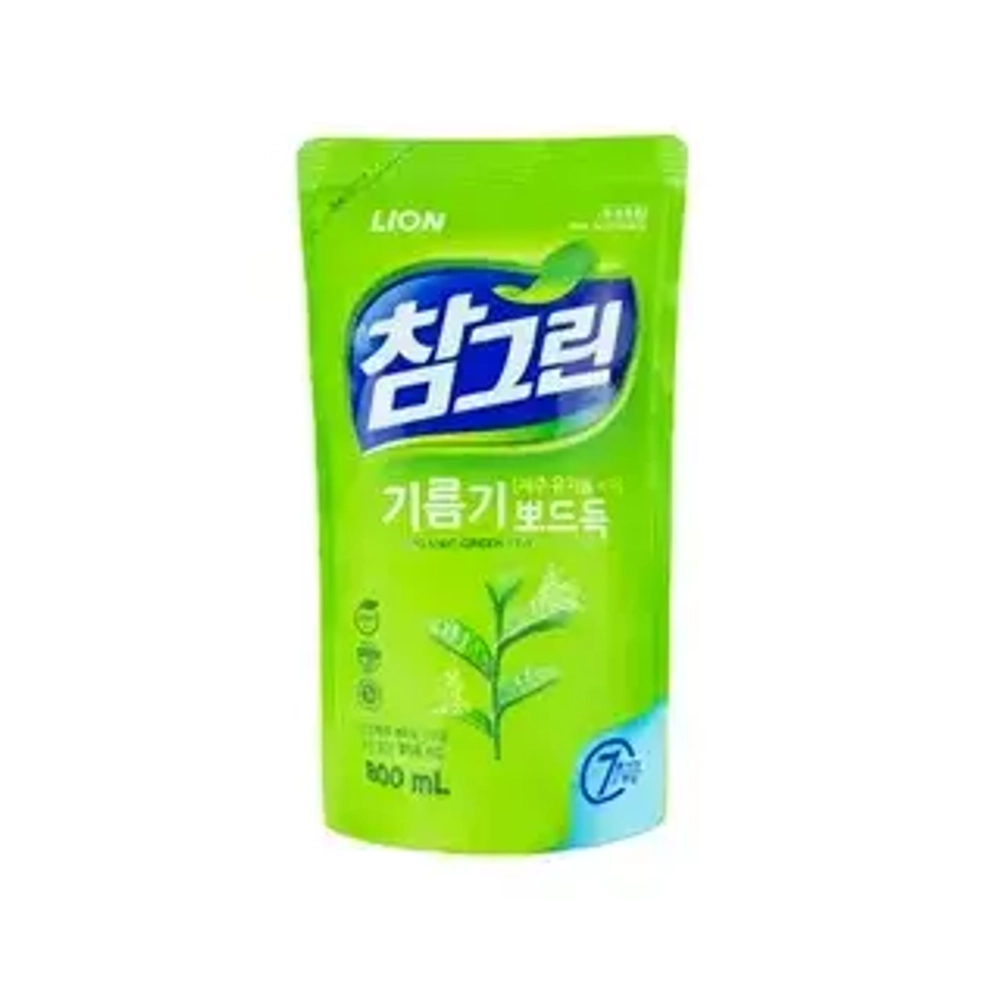 Средство для мытья посуды "Зеленый чай" мягкая упаковка LION Organic Green Tea 300 мл