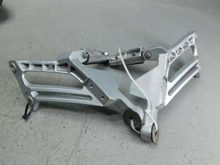Подножки пассажирские Yamaha FJR1300 RP04 2001