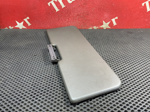 Козырек солнцезащитный