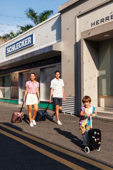 Чемокат Micro Luggage Junior LED морозный голубой с наклейками, лимитированная коллекция