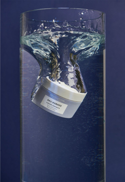 Revolution Skincare X Sali Hughes Cream Drench - увлажняющий крем для сухой кожи /   50  ml  / GTIN 5057566526692
