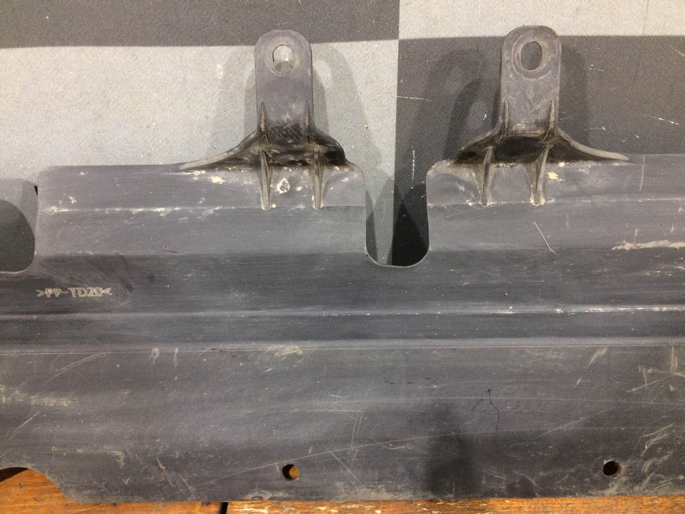 Воздуховод дефлектор радиатора верхний Ford Transit 7 14-нв Б/У Оригинал GK31V8B384BB