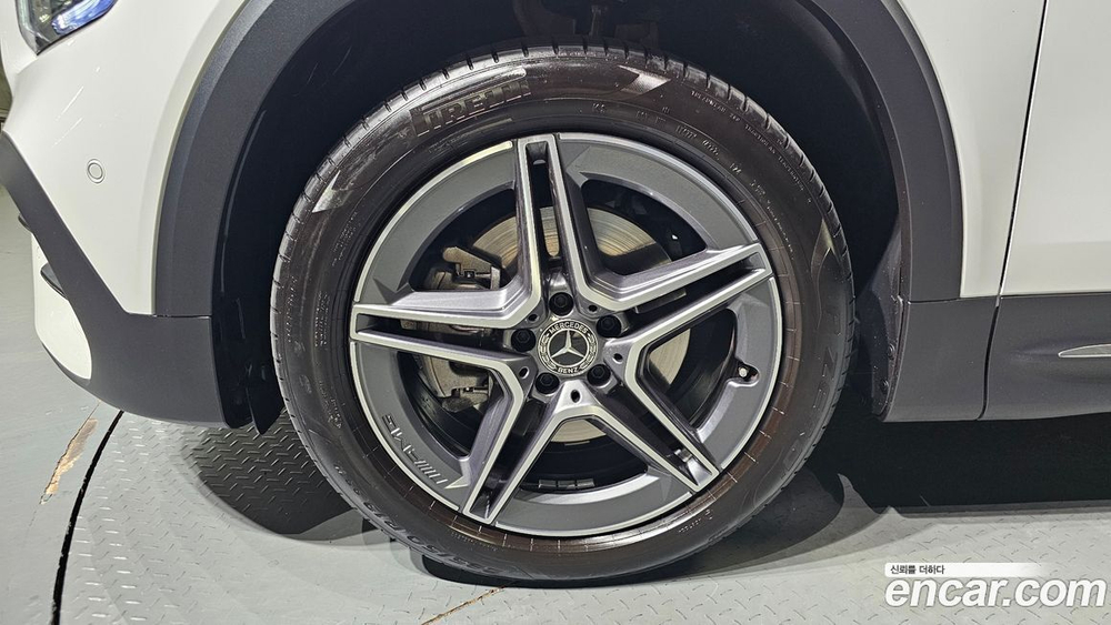 Mercedes-Benz GLB-Class X247 GLB250 4MATIC (04.2023)