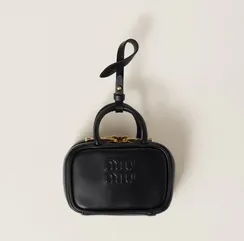 Микро сумка MIU MIU из натуральной кожи в черном цвете