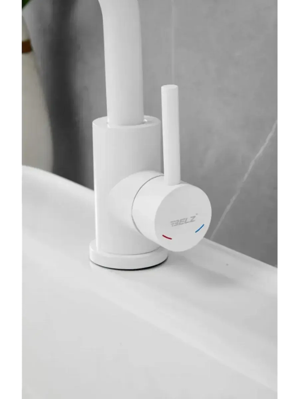 B10810-8 Смеситель для раковины BELZ