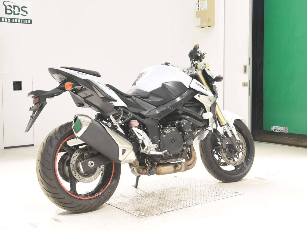 Suzuki GSR750 A , 2012