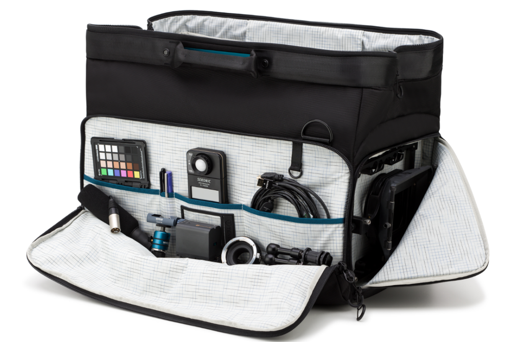 Сумка Tenba Cineluxe Shoulder Bag 24 для видео и фототехники