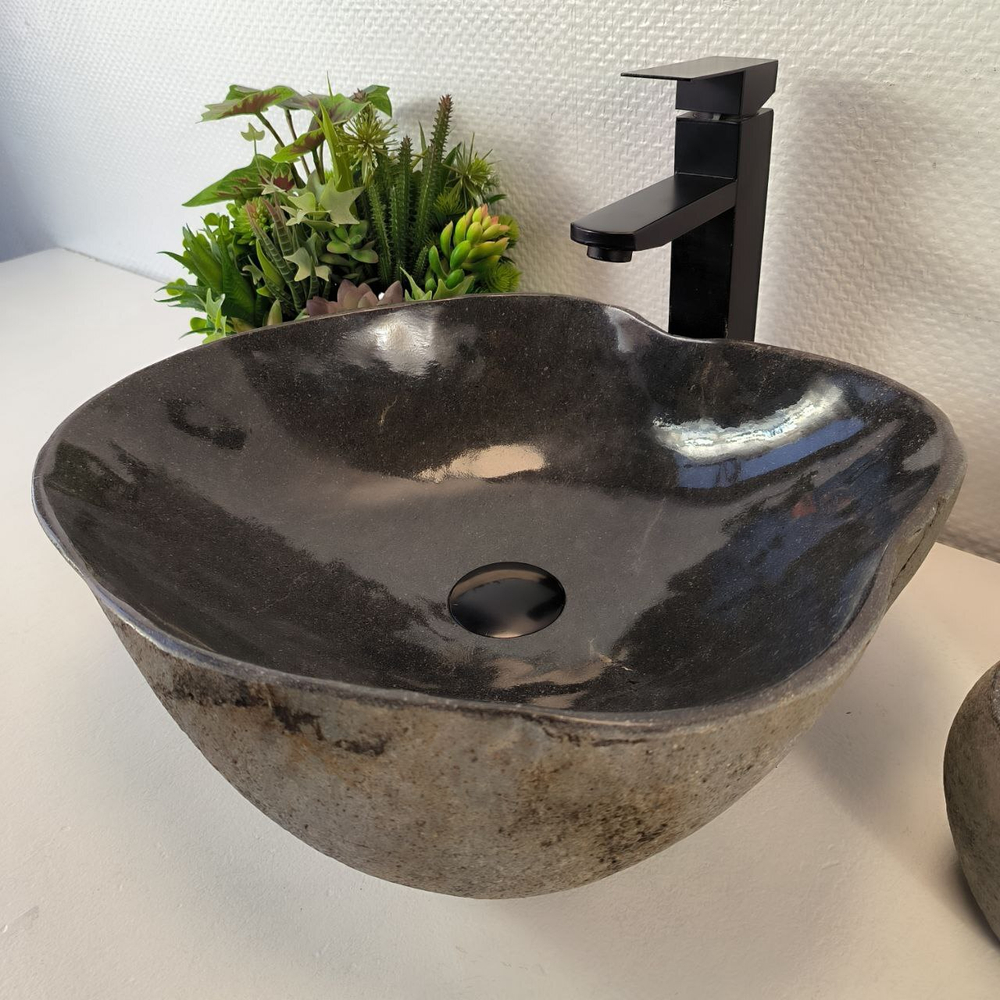 Раковина из речного камня RS-65391 43*39*15 0861
