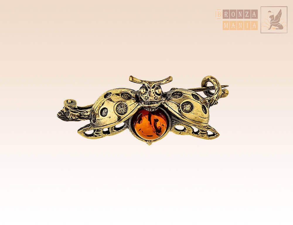 брошь Божья коровка