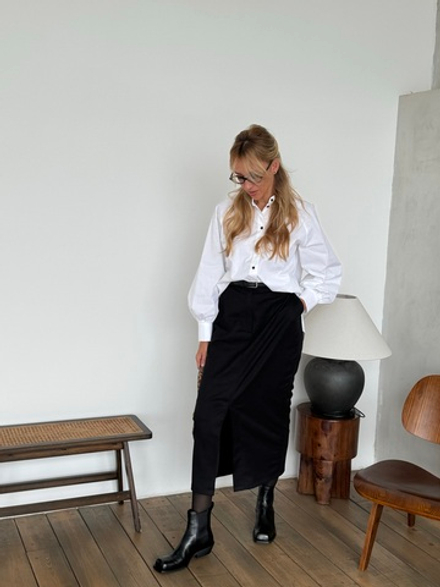 Юбка с разрезом чёрная