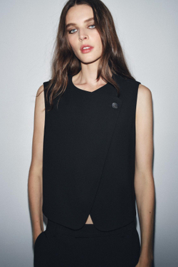 ZARA ДВУБОРТНЫЙ ЖИЛЕТ С ПУГОВИЦЕЙ — ZW COLLECTION, ЧЕРНЫЙ