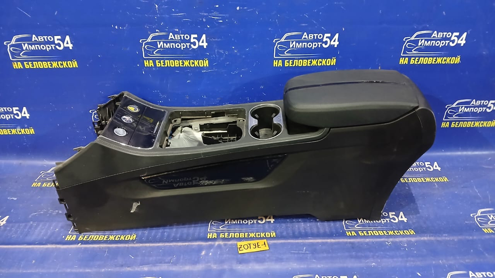 Бардачок между сидениями ZOTYE T600 2017