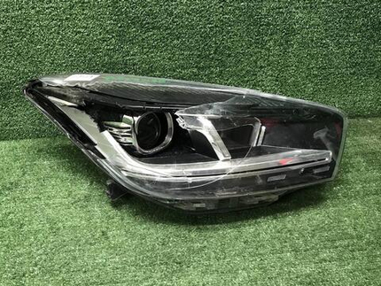 Битая Фара правая Chery Tiggo 4 Pro 20-нв галоген
