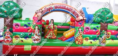 Коммерческий надувной батут "Маша, Миша и компания" 9,5*5*2,8 м