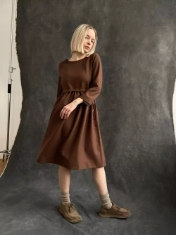 Коричневое платье с кулиской из шерсти