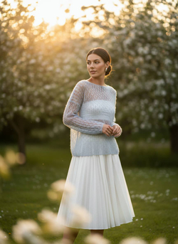 Свитер паутинка из мохера и шёлка ручной работы