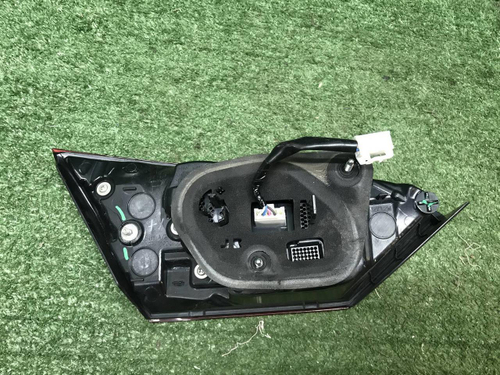Фонарь правый внутр. Toyota Camry 8 XV70 17-нв LED