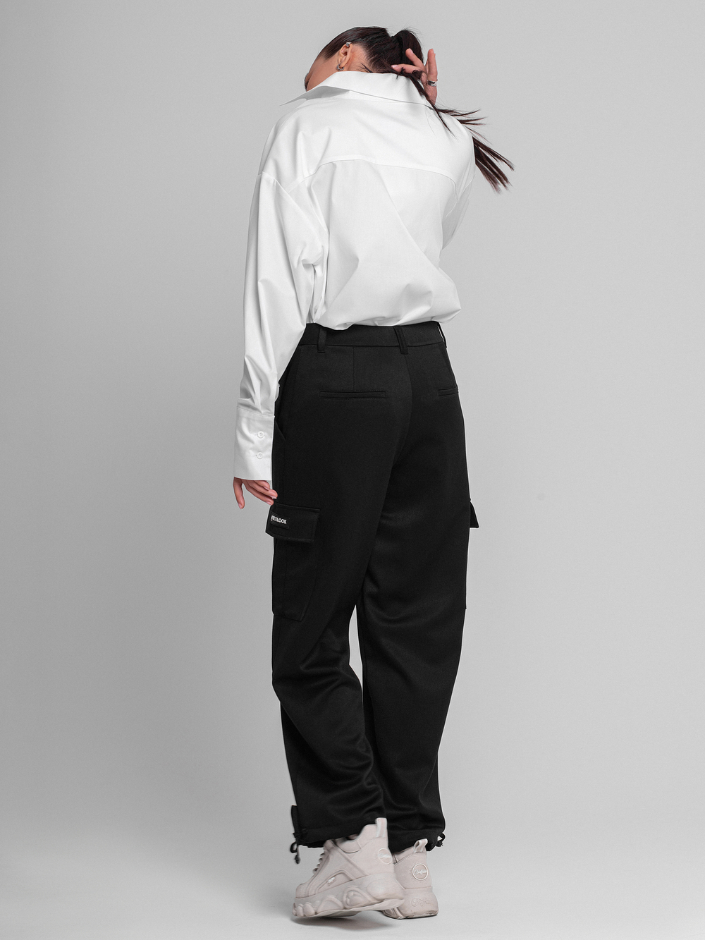 Брюки карго из костюмной ткани