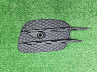 Решетка бампера правая Mercedes V w447 (14-нв) AMG