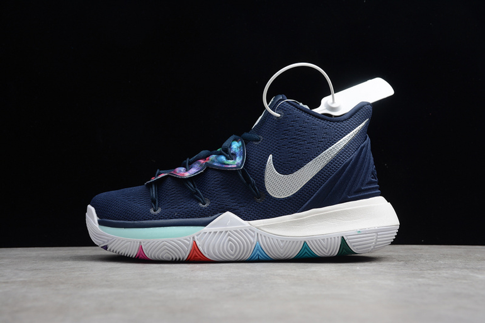 Купить в Москве баскетбольные кроссовки Nike Kyrie 5 Multi-Color