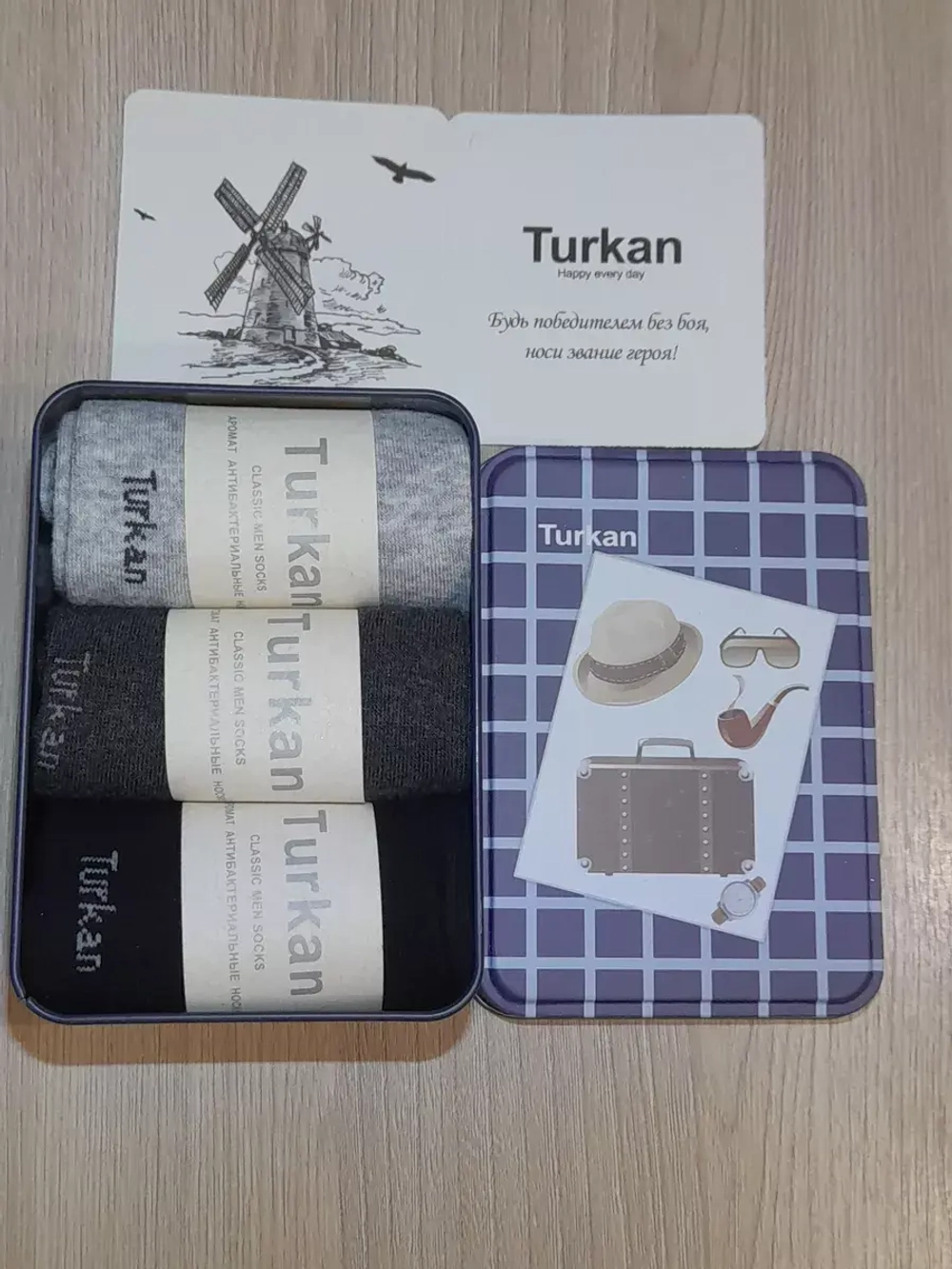 Носки мужские в подарочной коробке