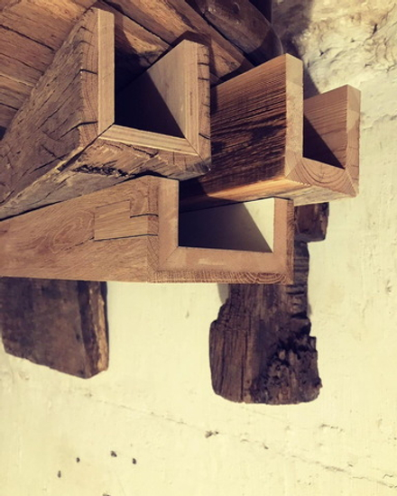 декоративные балки из старого амбарного дуба