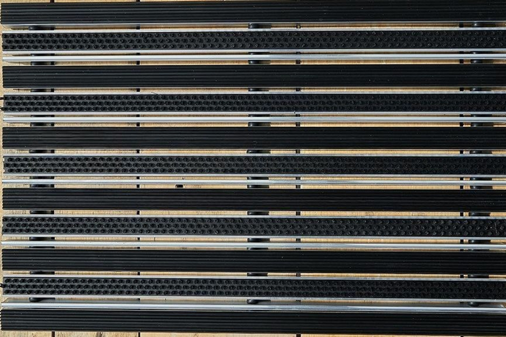 Придверная решетка Gidrolica Step - резина+щетка+скребок, м.кв.